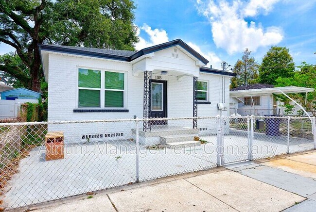 Photo - 1305 E 20th Ave