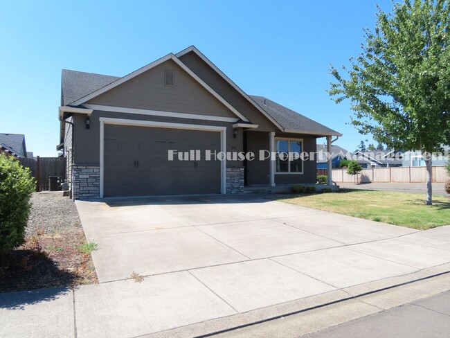 Custom 3 Bed, 2 Bath Home in Junction City... - Custom 3 Bed, 2 Bath Home in Junction City...