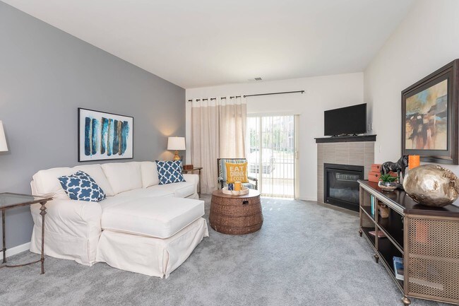 Eden Square Apartments For Rent in Cranberry Township, PA