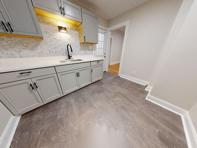 Photo - 12061 Cloverlawn Ave Unit 12063 Cloverlawn Upper