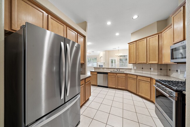 Photo - 25715 Abbotglen Ln