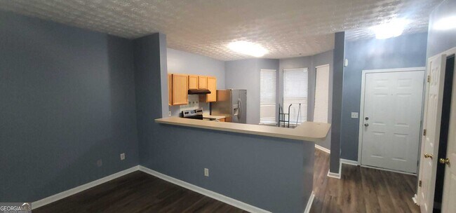 Photo - 6093 Camden Forrest Cove