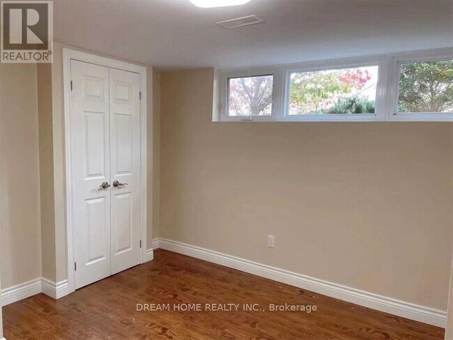 Photo - 31 Sancrest Dr