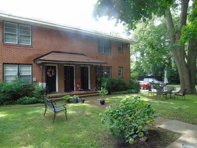 128 Walker Ave NE Unidad 7