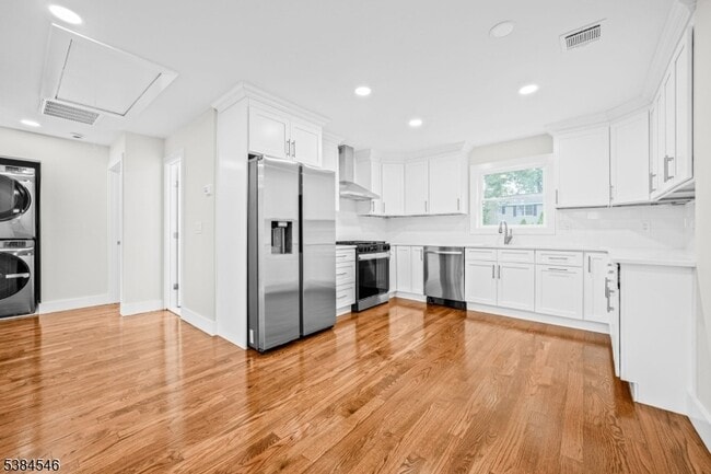 83 Harrison Ave Unit 2