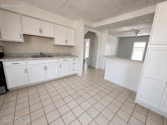 Building Photo - 57 Osborn St Unit 2