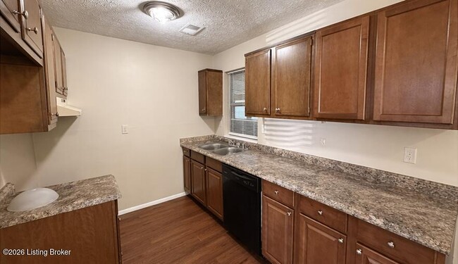 Photo - 159 Hedgewood Ct