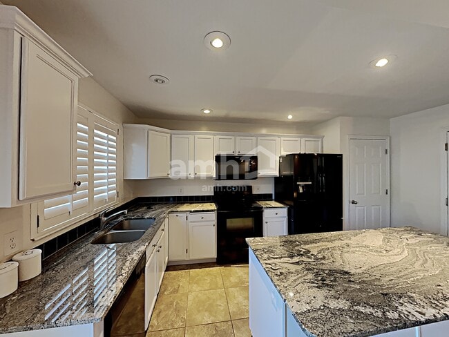 Photo - 8607 McGinnis Ln
