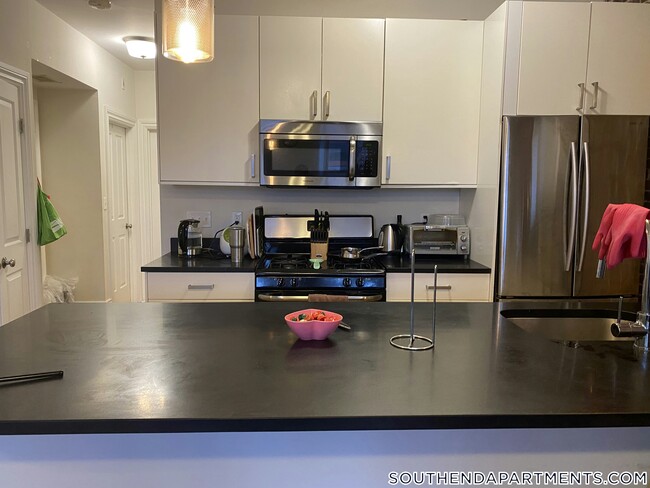 Photo - 656 Massachusetts Ave Unidad 5