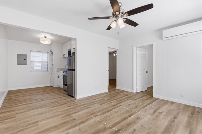 2431 S Ridgeley Dr Unit 02