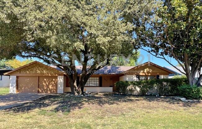Beautifully Refreshed 3/2/2 in Fort Worth ... - Beautifully Refreshed 3/2/2 in Fort Worth ...