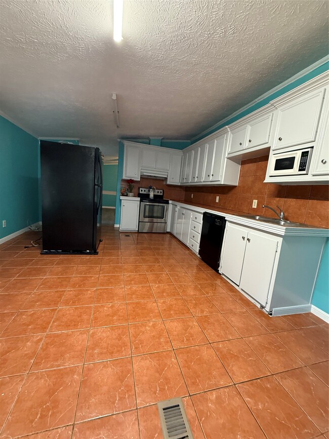 Photo - 4440 Grand Oaks Dr