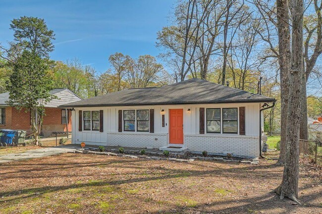 Photo - 1746 Hadlock St SW House