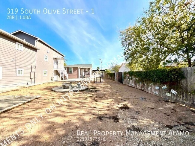 Photo - 319 S Olive St Unit 1