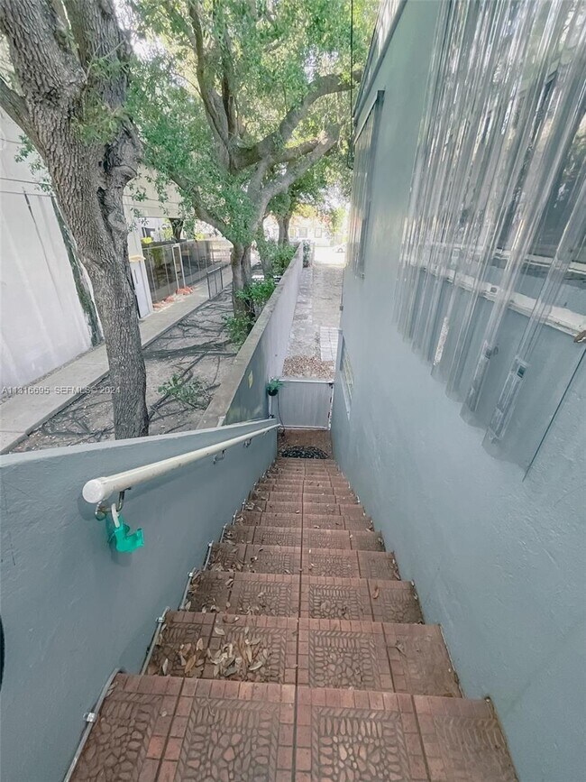 Photo - 3682 SW 26th St