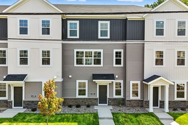 Building Photo - 1541 Traverse Ln
