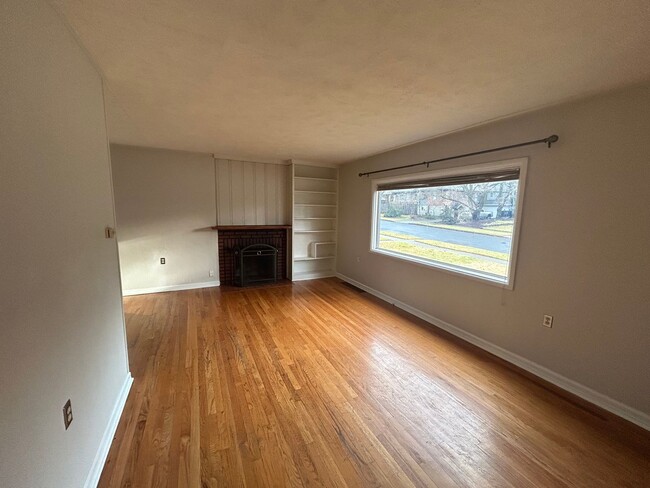 Photo - Charming 2 Bed 2 Bath Home on South Hill!