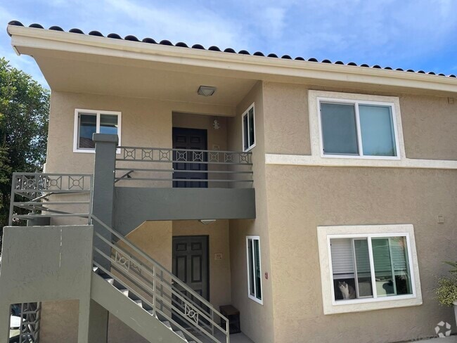 Building Photo - 7565 Charmant Dr Rental