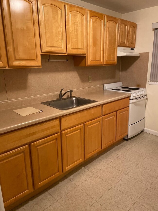1115 Raritan Rd Unit 2