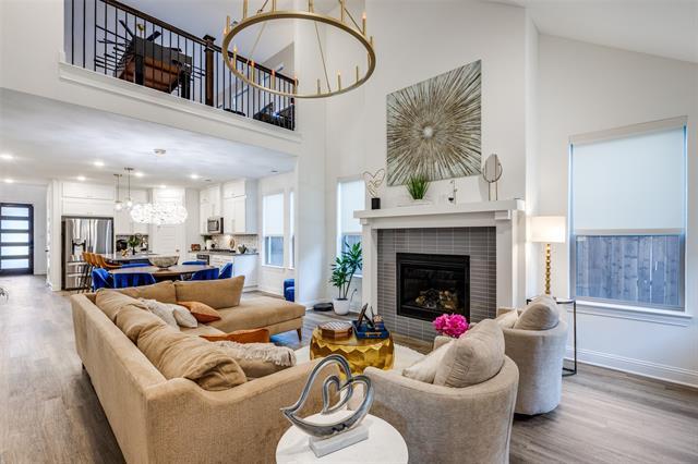 Photo - 2413 Latimer Mews