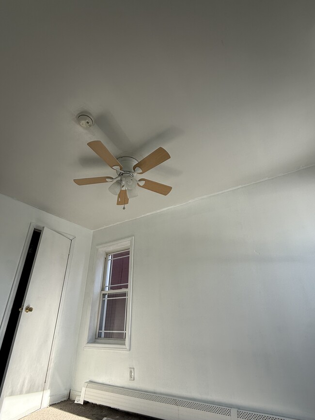 Building Photo - 362 Brunswick Ave Unit 2D