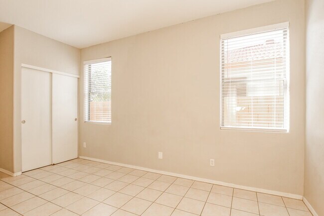 Photo - 9522 W Minnezona Ave