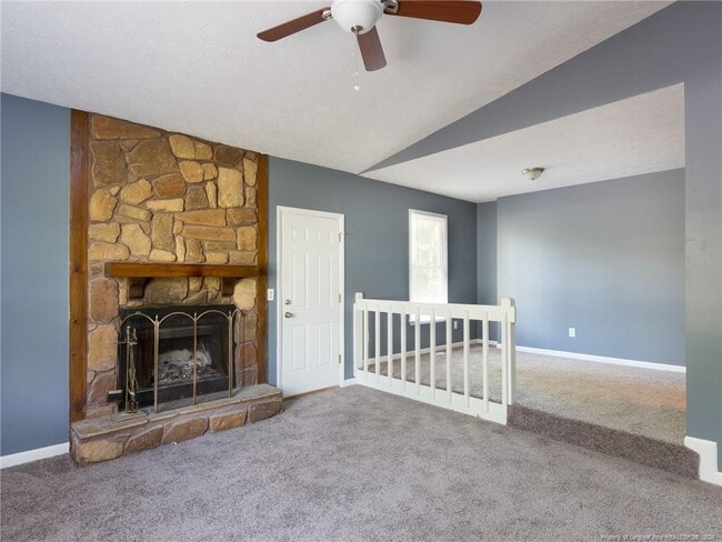 Photo - 1683 Rim Rd