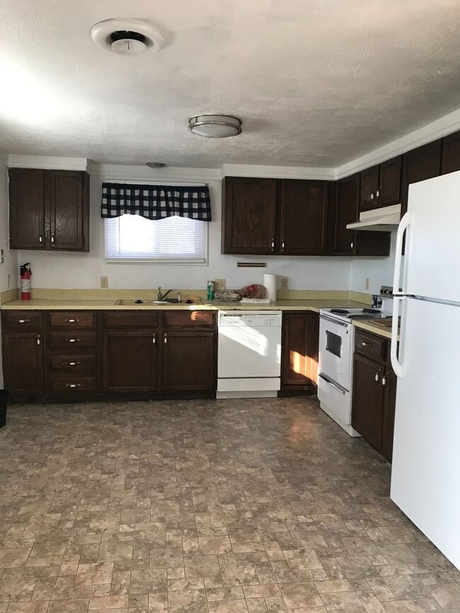 Building Photo - 2007 Lake Elmo Dr