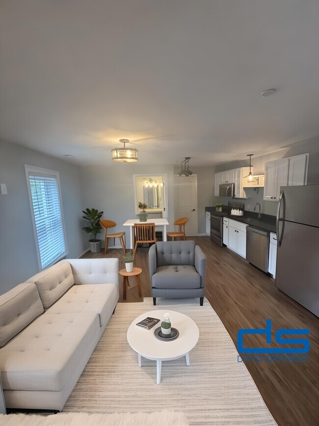 Building Photo - 11763 Somerset Ave Unit B Rental
