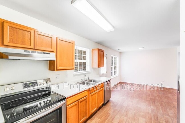 Photo - 814 Mount Holly Huntersville Rd.