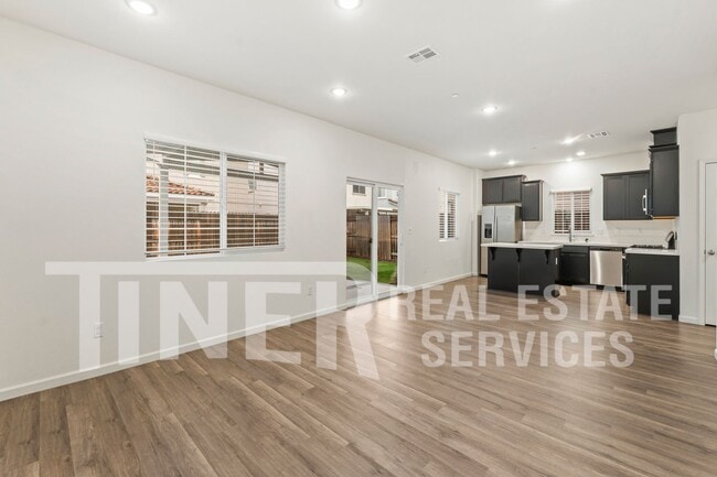 Photo - 5032 Cloudburst Wy