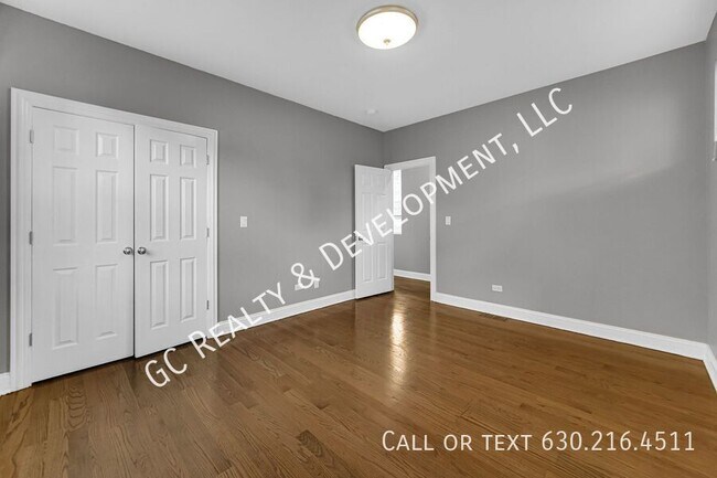 Photo - 1048 N Lawndale Ave Unit 1 ,  1