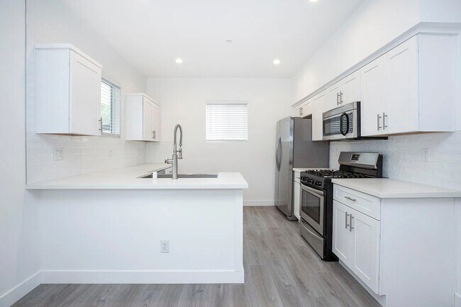 Photo - 5024 1/2 Cleon Ave