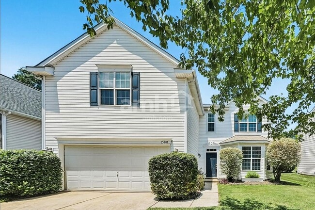 Building Photo - 15907 Circlegreen Dr