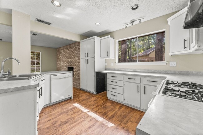 Photo - 2015 E Lacey Oak Cir
