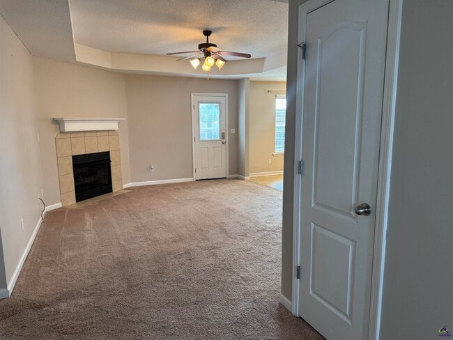 Photo - 105 Windmill Court