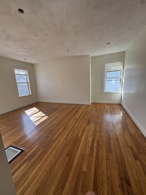 Photo - 382 Salem St Unit 2