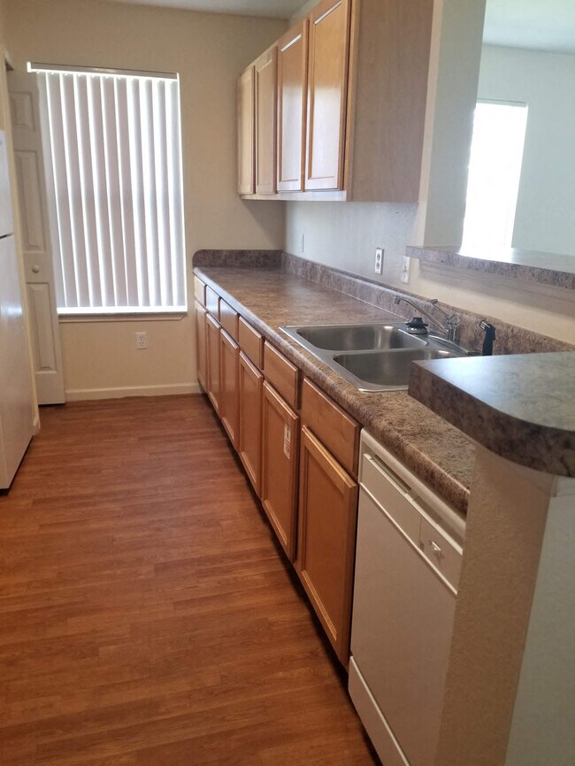 Pebble Hill Estates | Fully Equipped Kitchens - Pebble Hill Estates