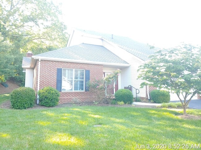 Photo - * RE-RENTAL AVAILABLE 7/15/26 * 3 Bedroom 2.5 Half Bath Townhouse with 2 Car Garage