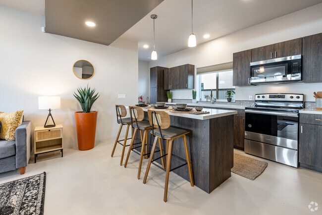 3BR, 2.5BA - 1,187SF - Kitchen