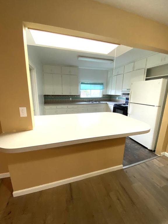 Photo - 513 NW Brook St