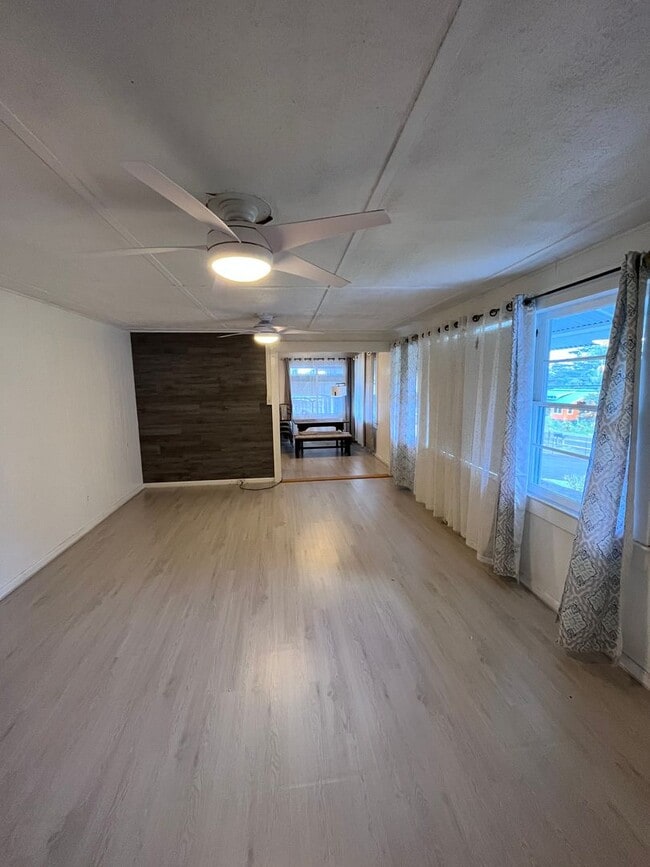 Photo - Kaumana Drive 3 Bedroom 2 Bath House
