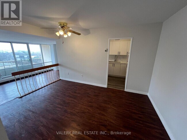 Photo - 31 Four Winds Dr Unité 708