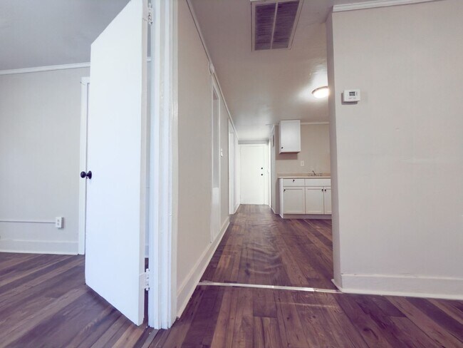 2181 Eleanor Dr Unit B