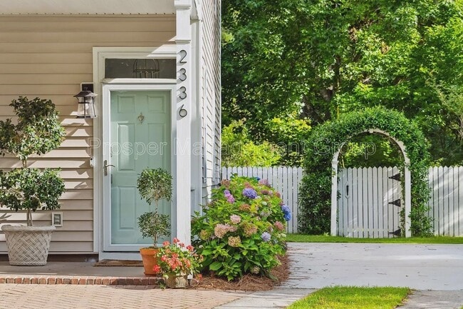 Photo - 2336 Kennison Ln