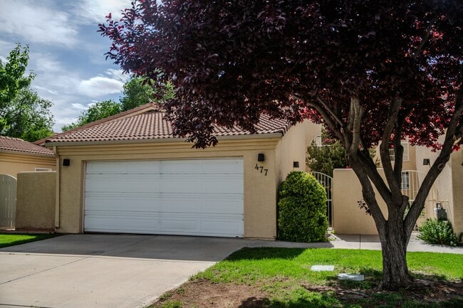Photo - 477 Hale Ave Townhome