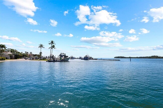 Building Photo - 2211 Fisher Island Dr Unit 3101 Rental
