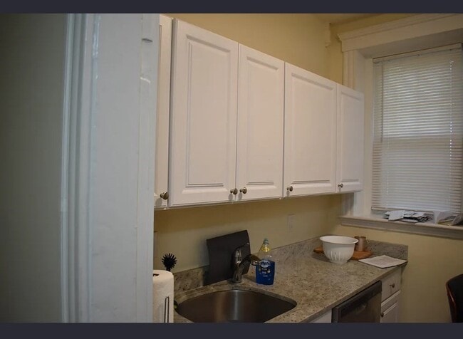 66 Marshal St Unit 1