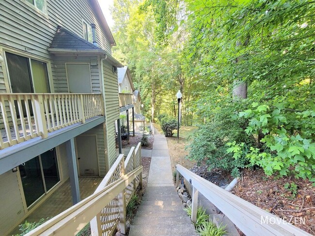 Photo - 6127 Old Plank Rd