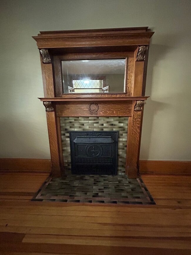 Photo - Beautiful 2 Bedroom Townhouse!